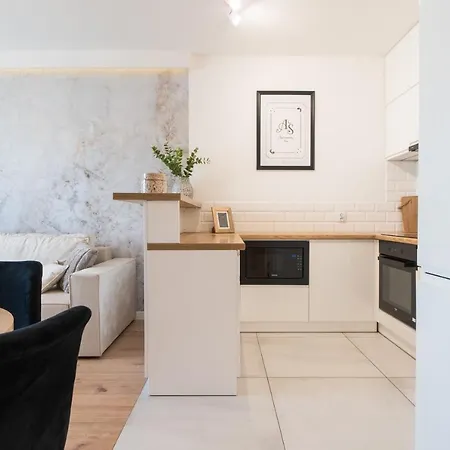 Apartamentysnu, Wola Komfort Ii Z Parkingiem شقة وارسو