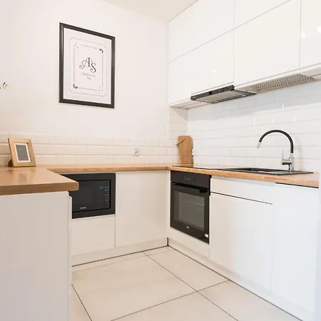 Apartamentysnu, Wola Komfort Ii Z Parkingiem Varşova