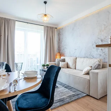 Apartamentysnu, Wola Komfort Ii Z Parkingiem Varşova