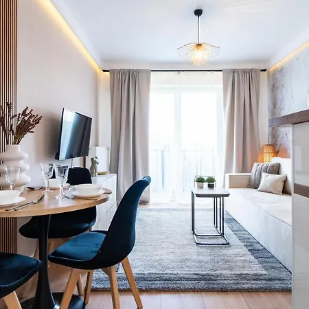 Apartmán Apartamentysnu, Wola Komfort Ii Z Parkingiem *